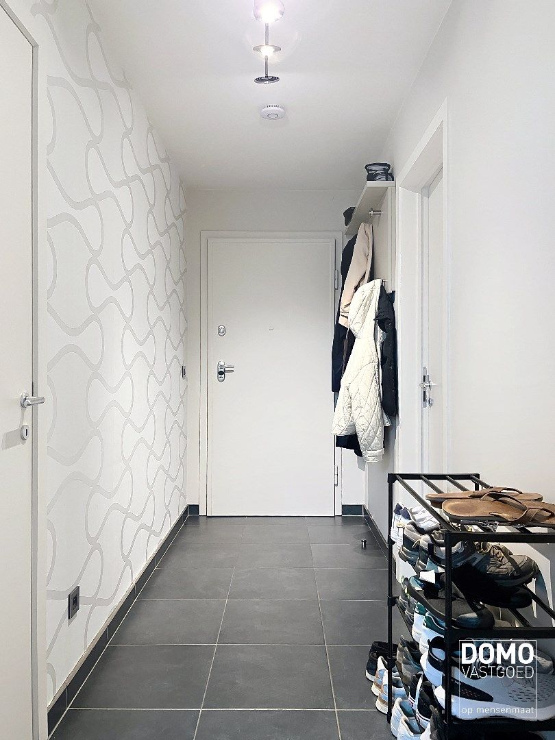 INSTAPKLAAR APPARTEMENT MET AUTOSTANDPLAATS TE CENTRUM KERMT - EPC label B  foto 9