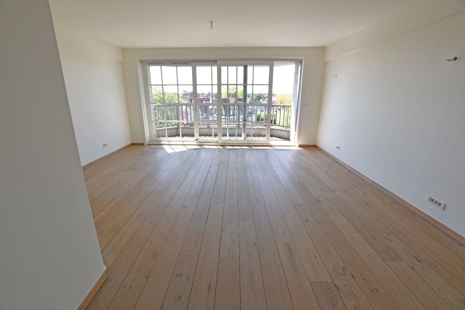 Mooi onderhouden appartement op de Kustlaan nabij het Albertplein foto 2