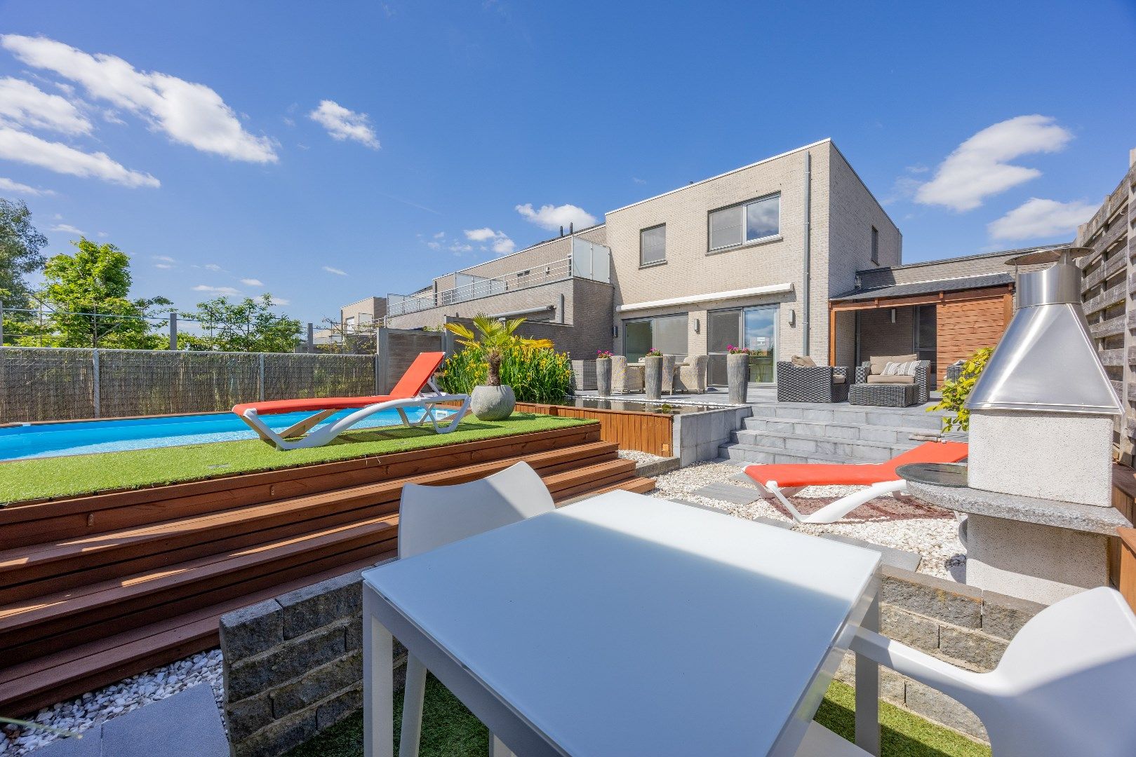 RUIME, KLASSEVOLLE EN ENERGIEZUINIGE WONING  foto 14