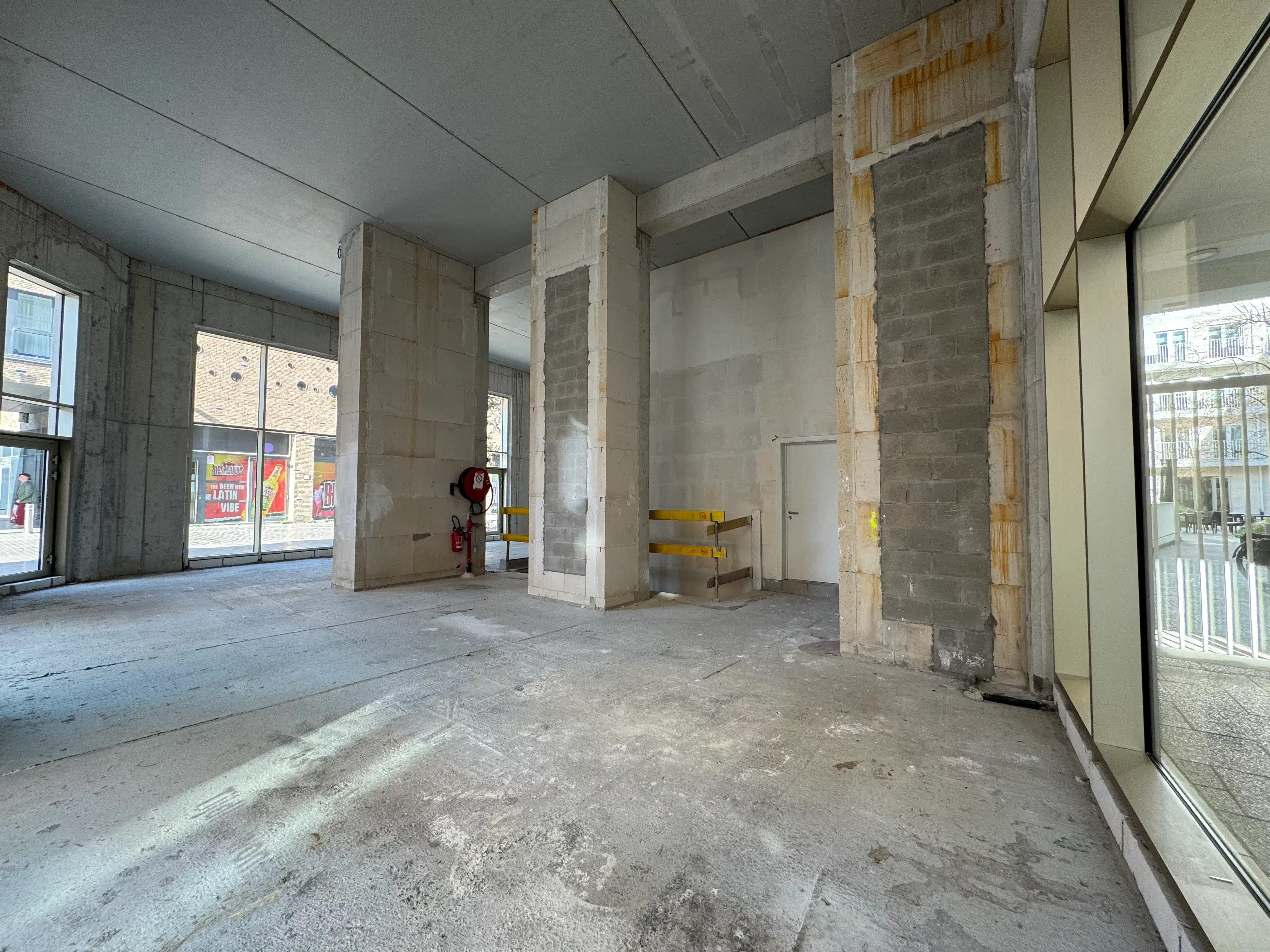 Handelsgelijkvloers 199m² foto 9