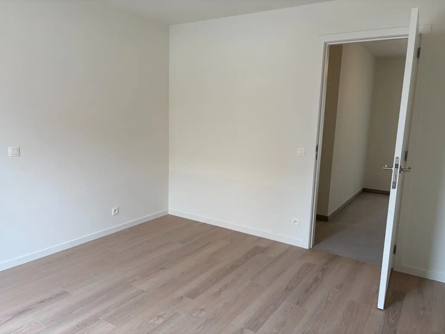 Modern en energiezuinig nieuwbouwappartement met ruim terras. foto 4