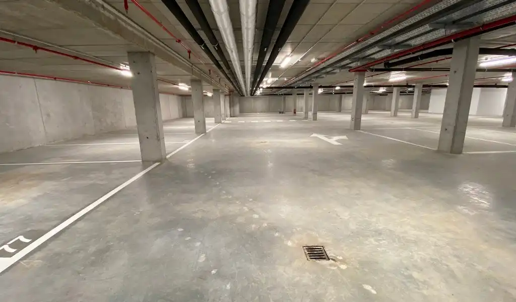 Nieuwbouw kantoren te huur aan The Loop in Gent foto 12