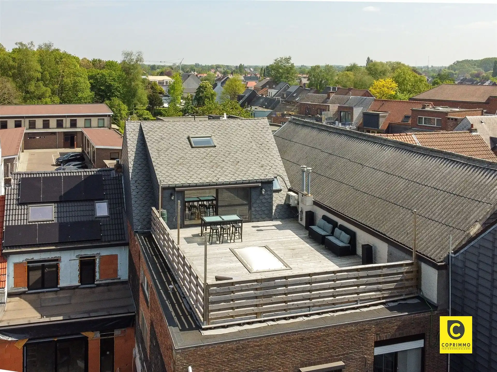 Duplex-appartement met zeer ruim terras en 2 slpk. foto 2