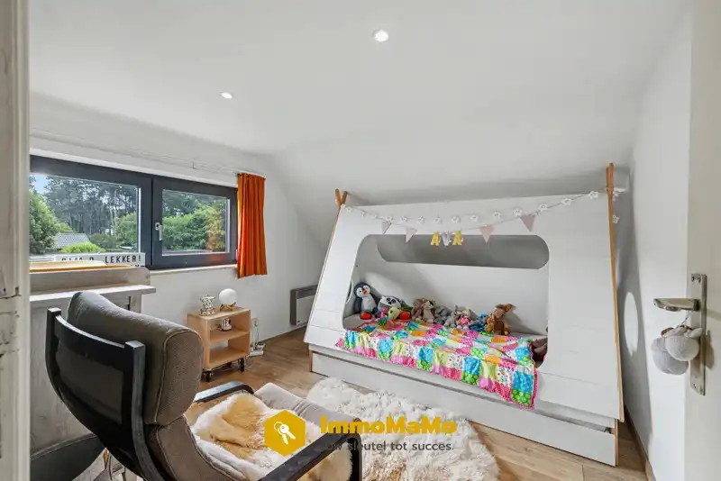 VERKOCHT - VILLA MET 4 SLAAPKAMERS EN TUIN&WEIDE (3314m²) EN 3 PAARDENSTALLEN foto 26