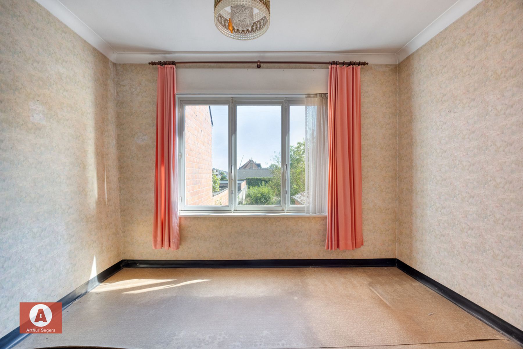 IN OPTIE - Te renoveren gezinswoning op een perceel van 3a 37ca. foto 19