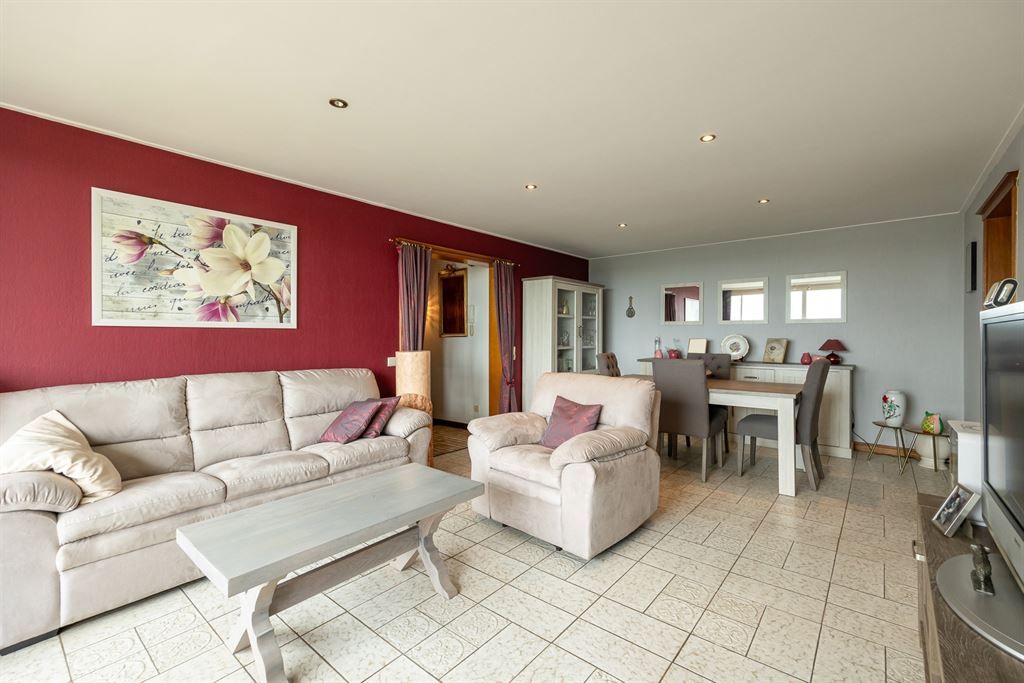 Ruim en lichtrijk appartement met groen uitzicht foto {{pictureIndex}}