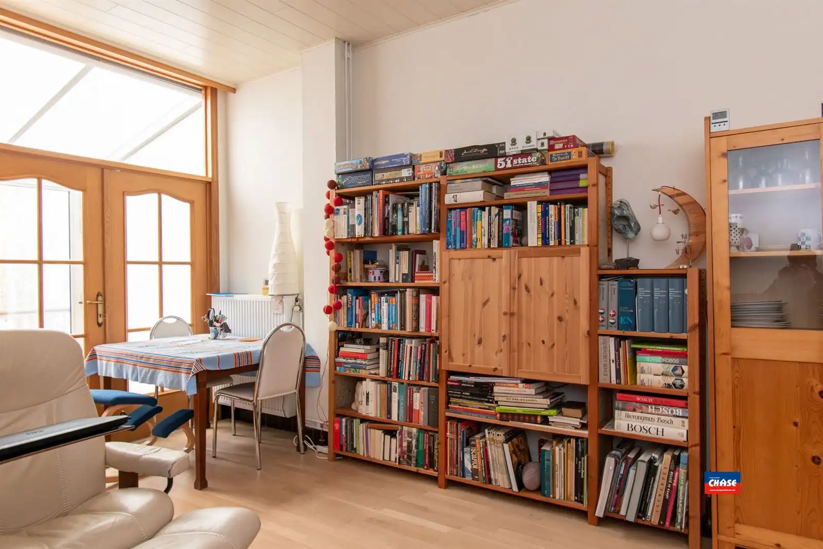 Woning met 4 tot 5 slaapkamers en tuin foto 2