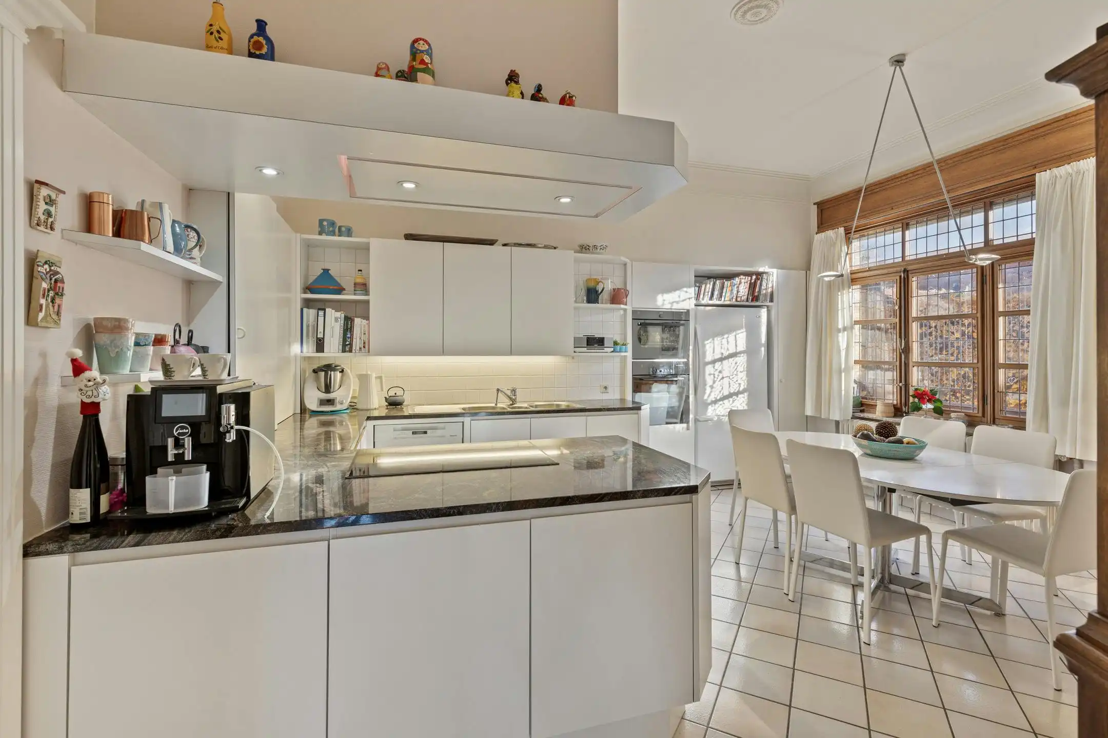 Multifunctionele eigendom te koop op zeer gunstige locatie foto 8