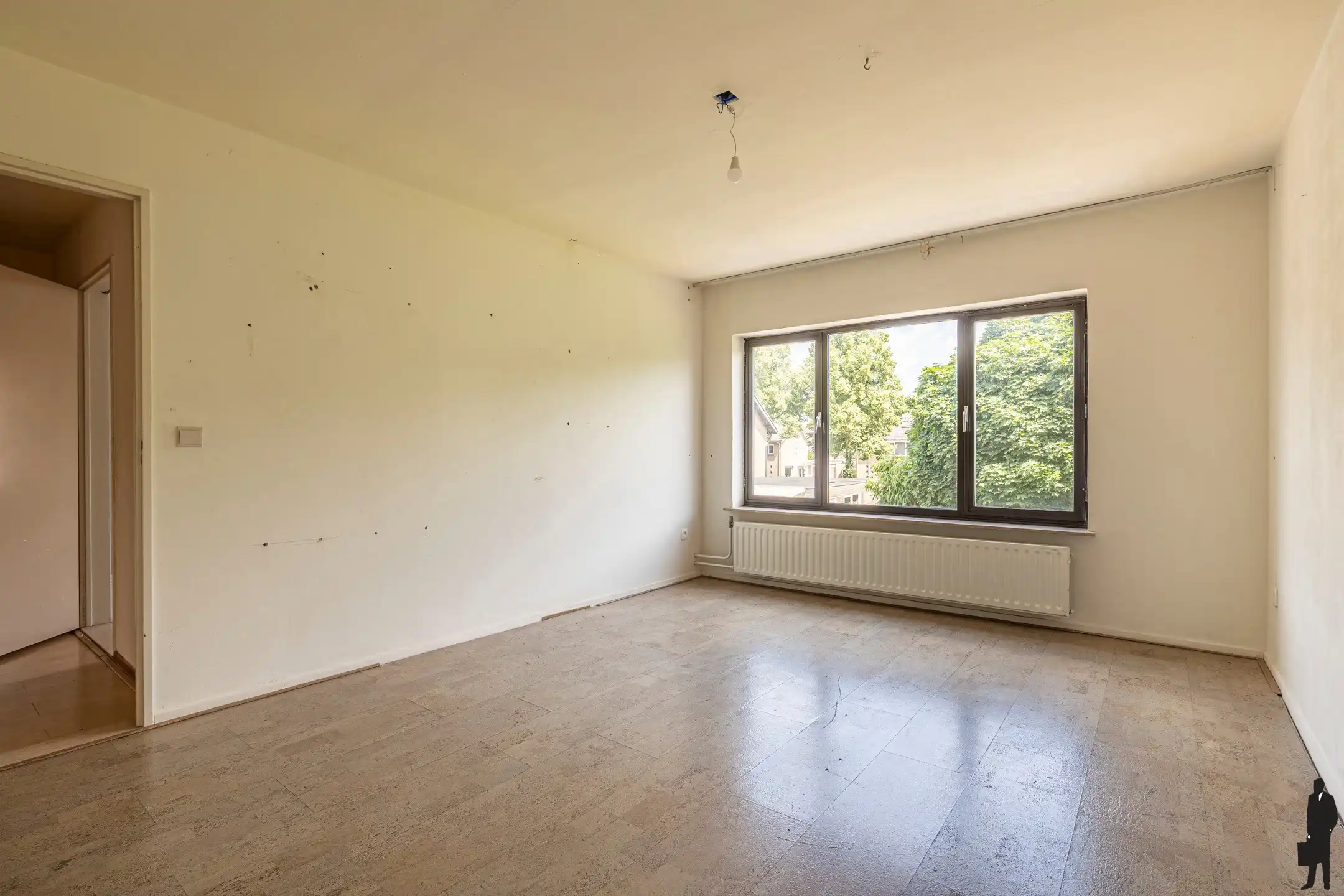Eengezinswoning in kindvriendelijke omgeving met 4 slaapkamers en ruime garage op een perceel van ca. 318 m²! foto 24