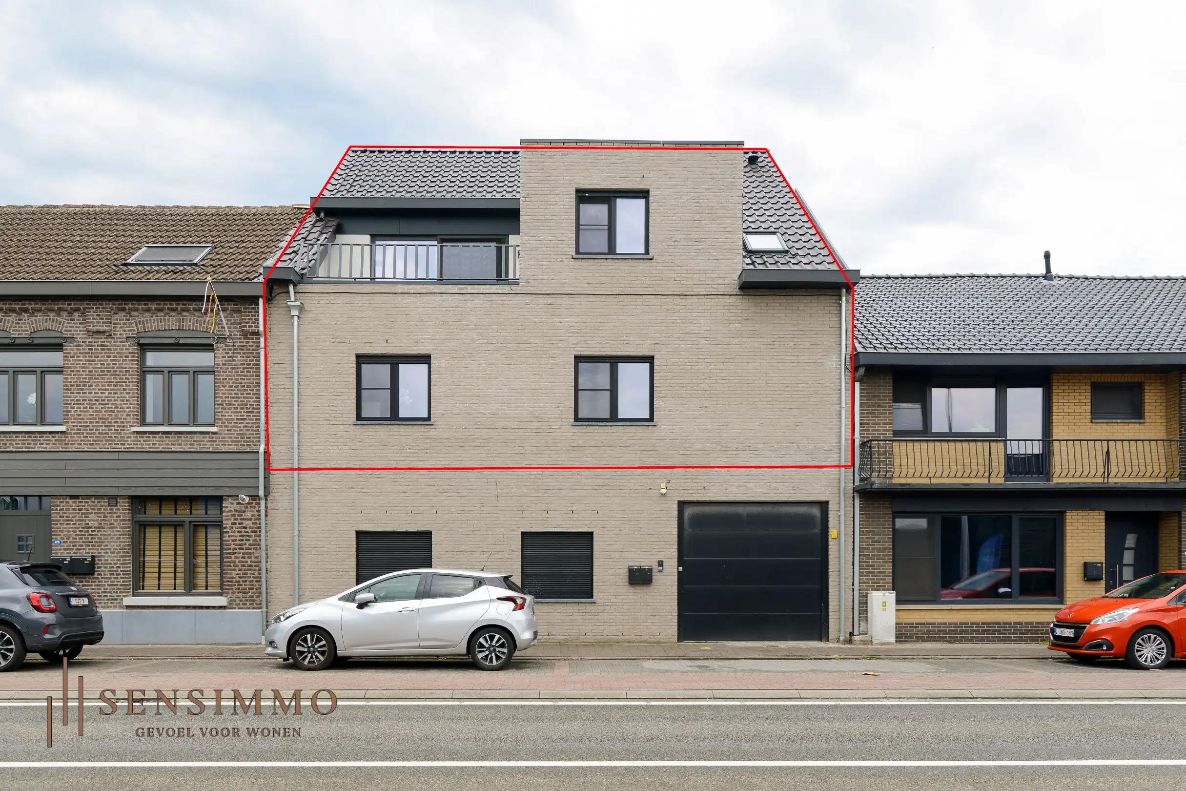 Kwalitatief gerenoveerde residentie met 2 appartementen en privatieve parkeerplaats foto 8