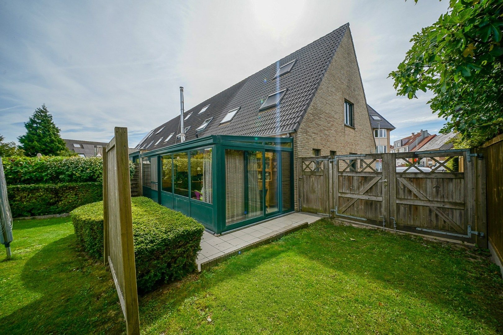 Ruime halfopen bebouwing vlak bij de Spuikom (Bredene) foto 11