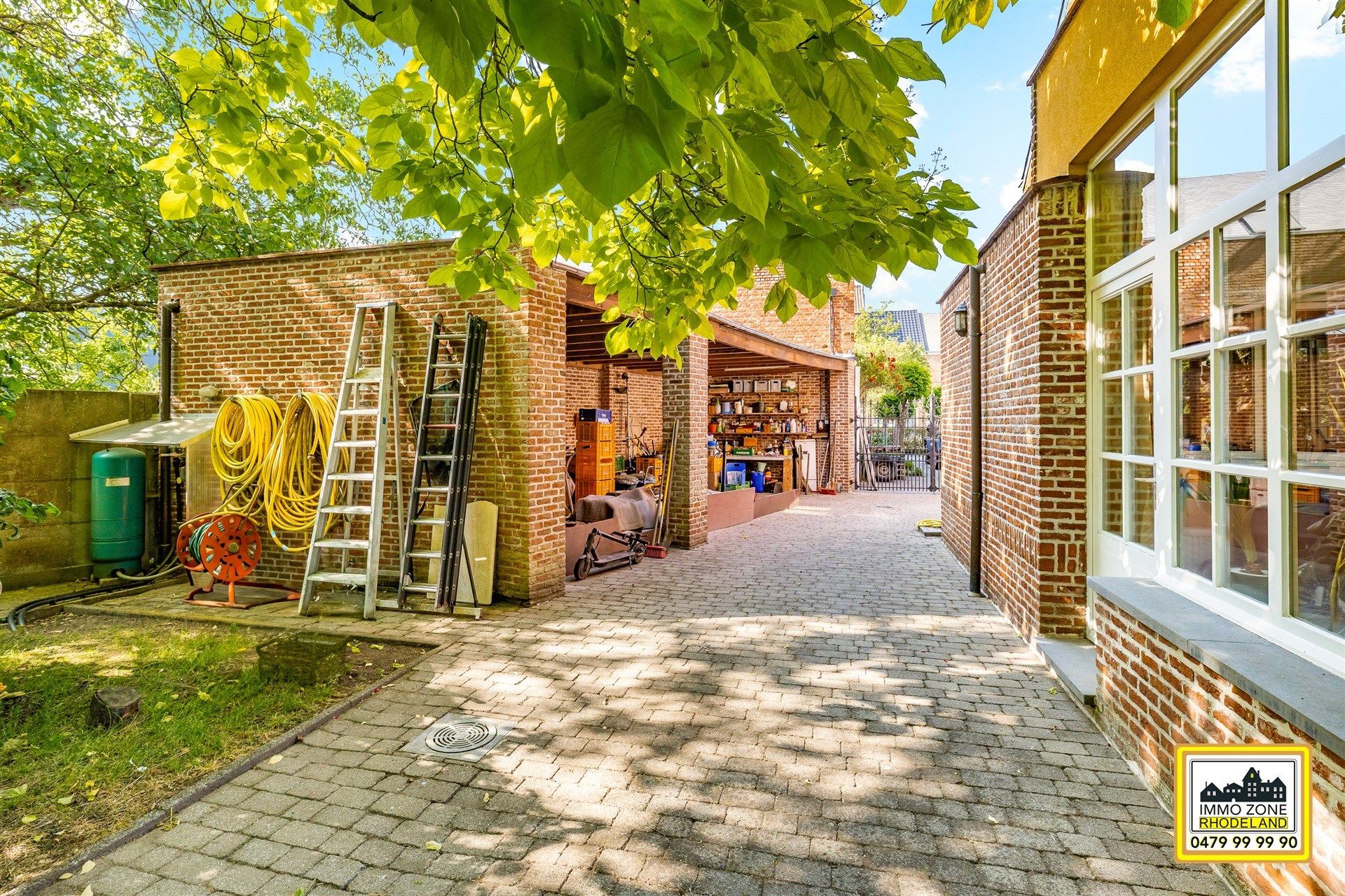 Statige burgerwoning met prachtige tuin foto 26
