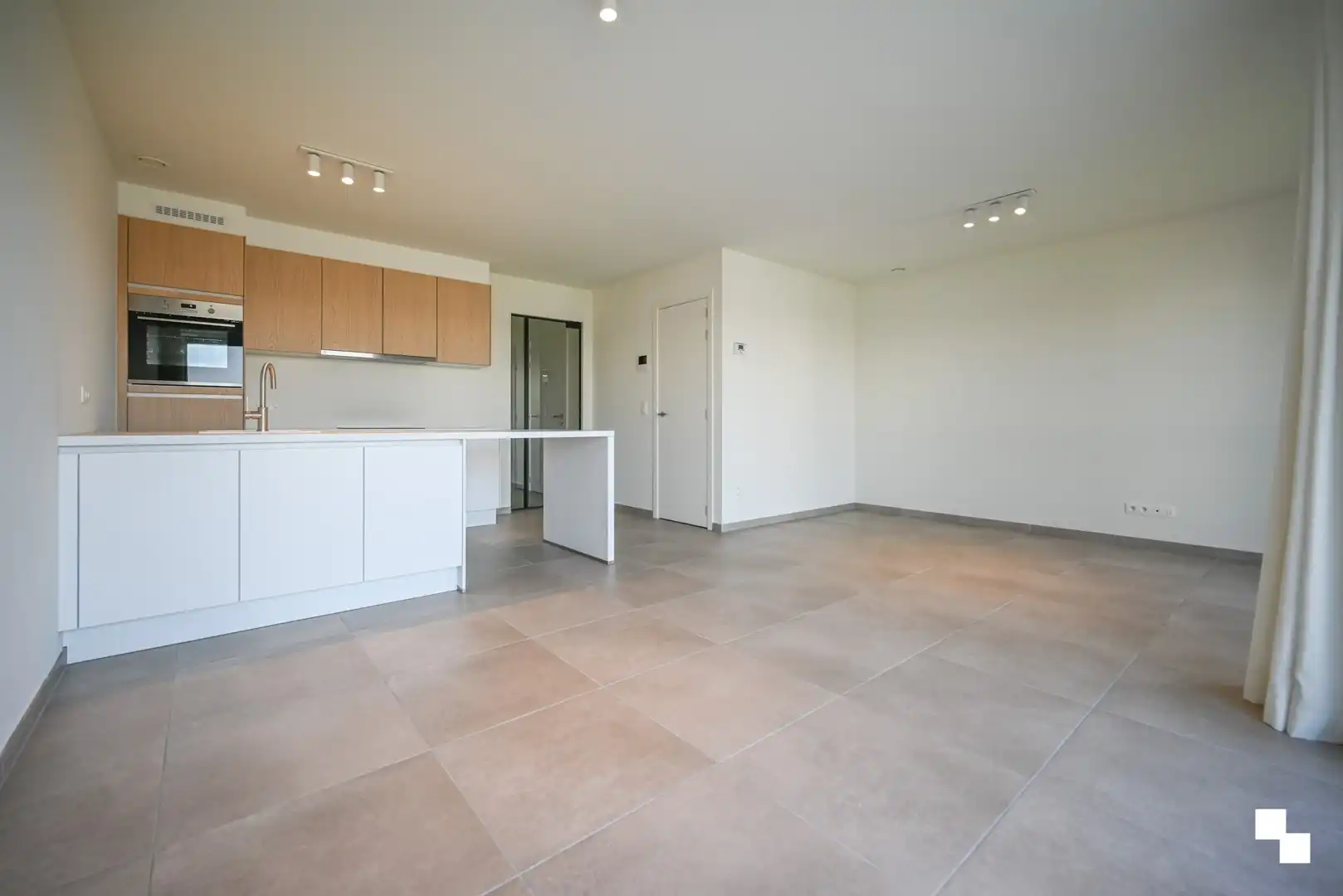 Nieuwbouwappartement met twee slaapkamers in hartje Emelgem foto 2