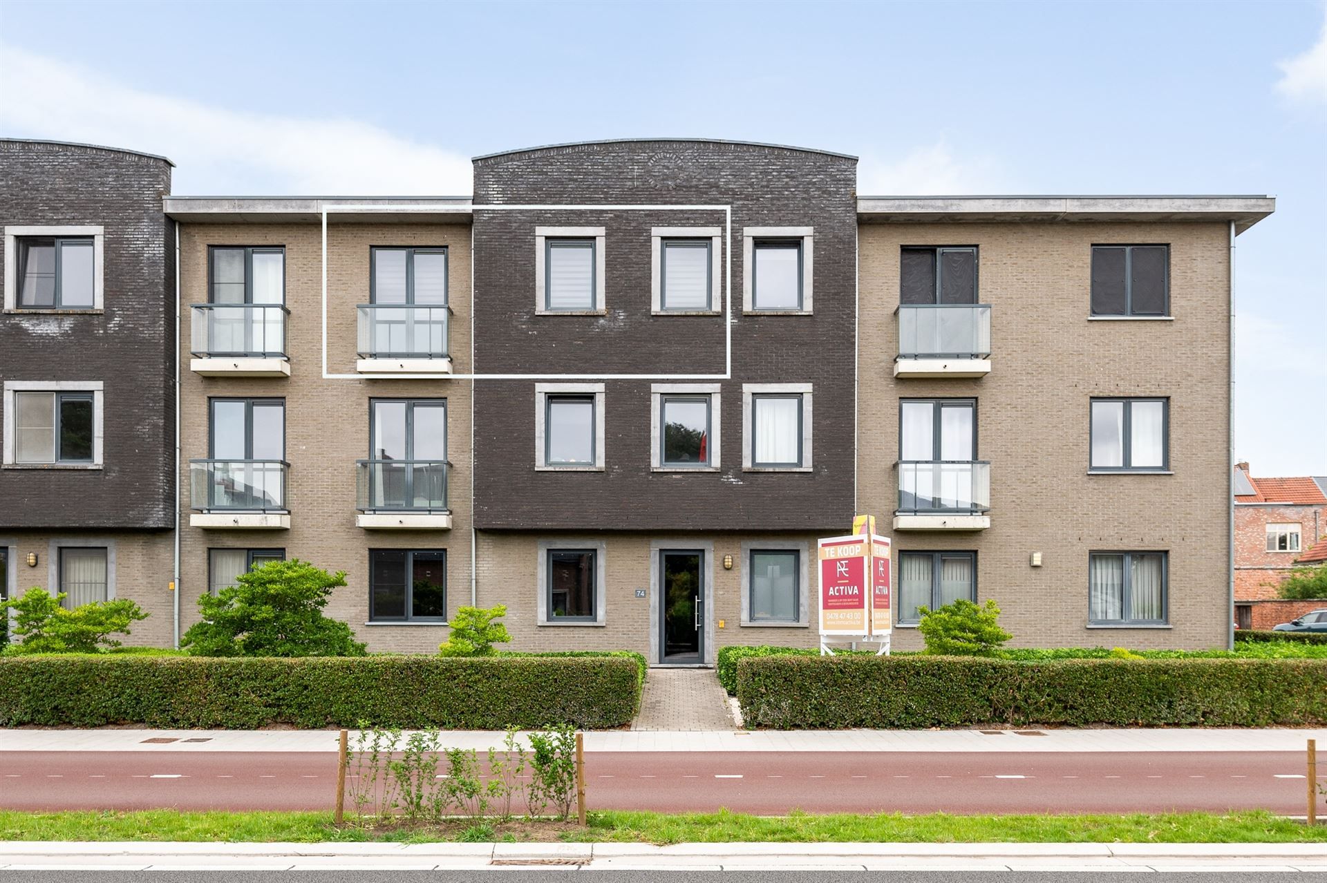 MOOI 3-SLPK-APPARTEMENT MET TERRAS EN GARAGE foto {{pictureIndex}}