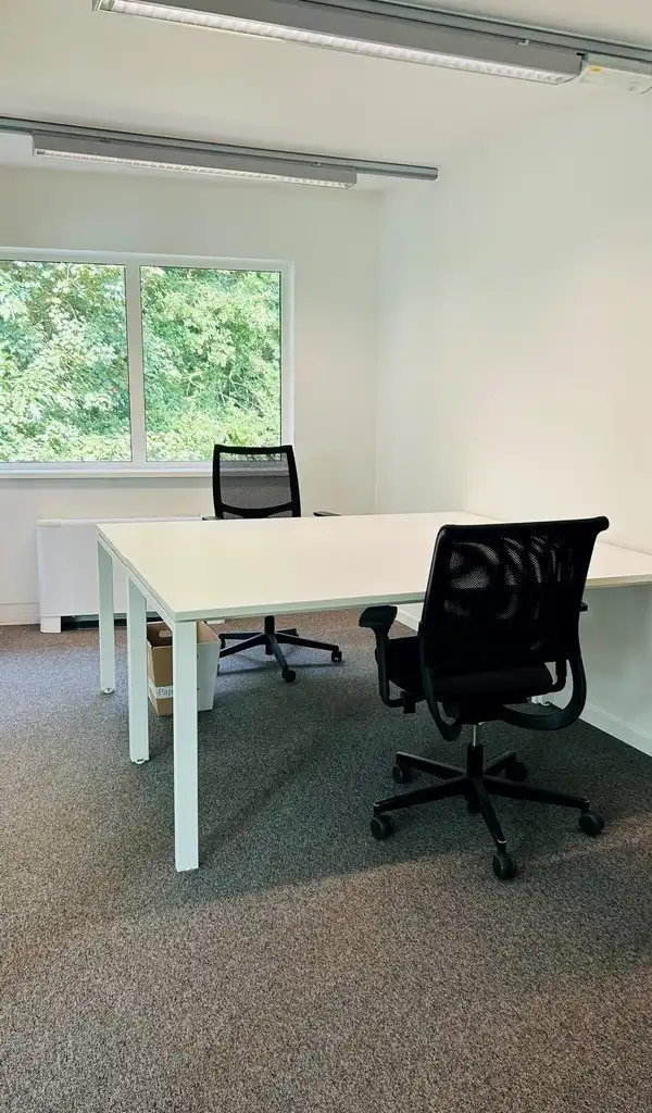 Gemeubelde kantoren in Axxes Business Center in Merelbeke foto 19