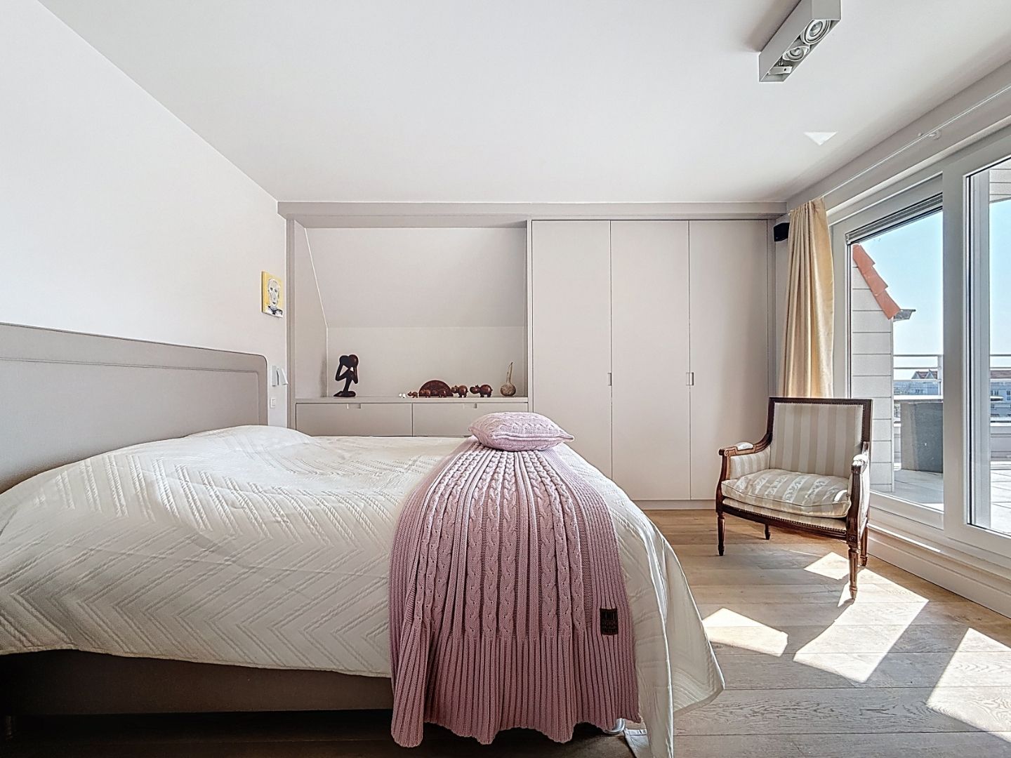 Penthouse met twee ruime terrassen op toplocatie met zicht op het maritiem park te Nieuwpoort foto 10