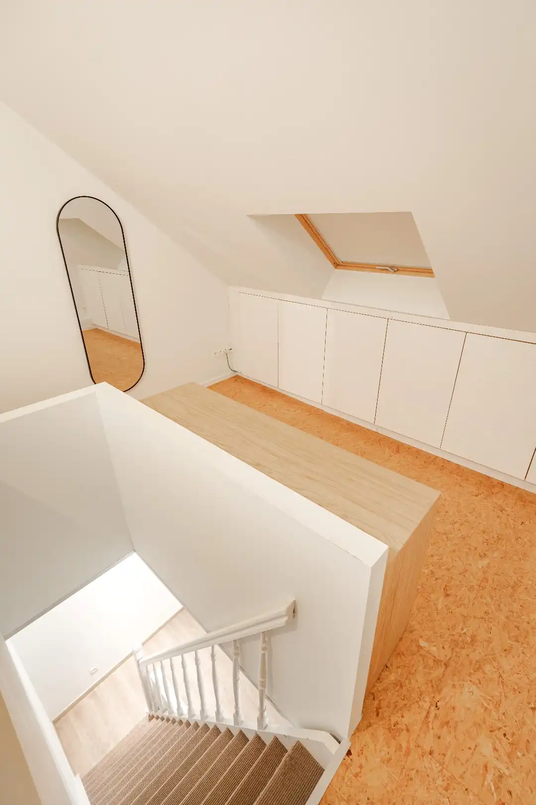 Gerenoveerde instapklare stadswoning foto 12