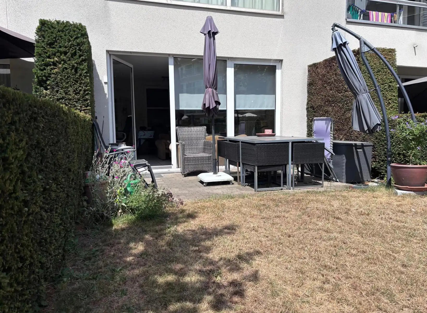 Centraal gelegen gelijkvloers appartement met terras en tuintje, op ca 200 m van het station. foto 2
