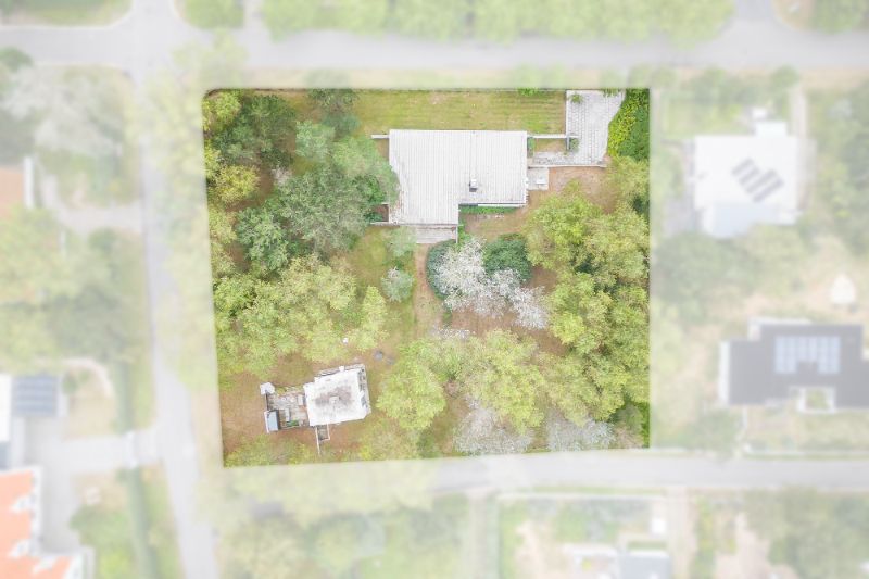 Beschermde modernistische villa op 3146m² gelegen in de Simli-wijk te Nieuwpoort-Bad. foto 31