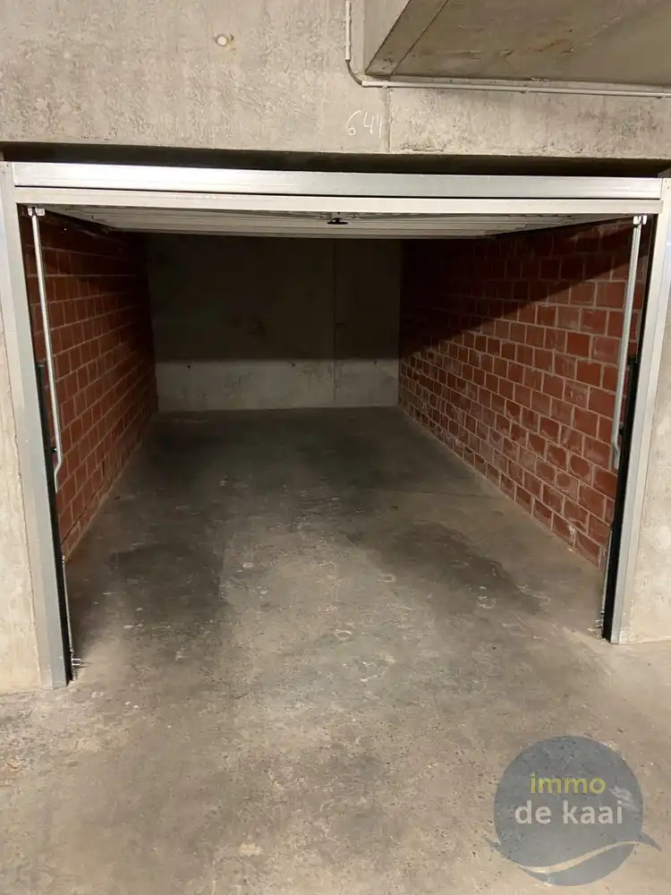 Garage te koop foto 2