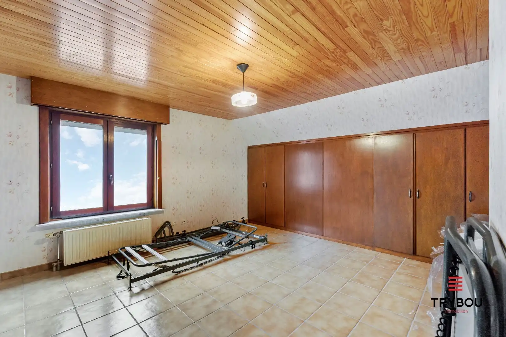 Ruime woning op ruim perceel grond in Centrum Houthulst foto 12