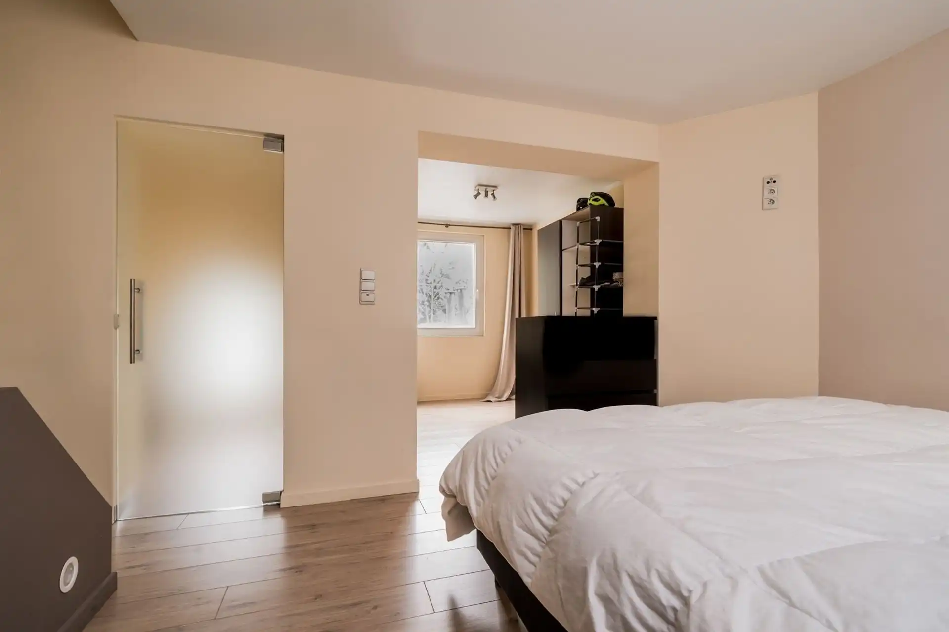 Instapklare woning met 3 slpks aan park Bel air! foto 13
