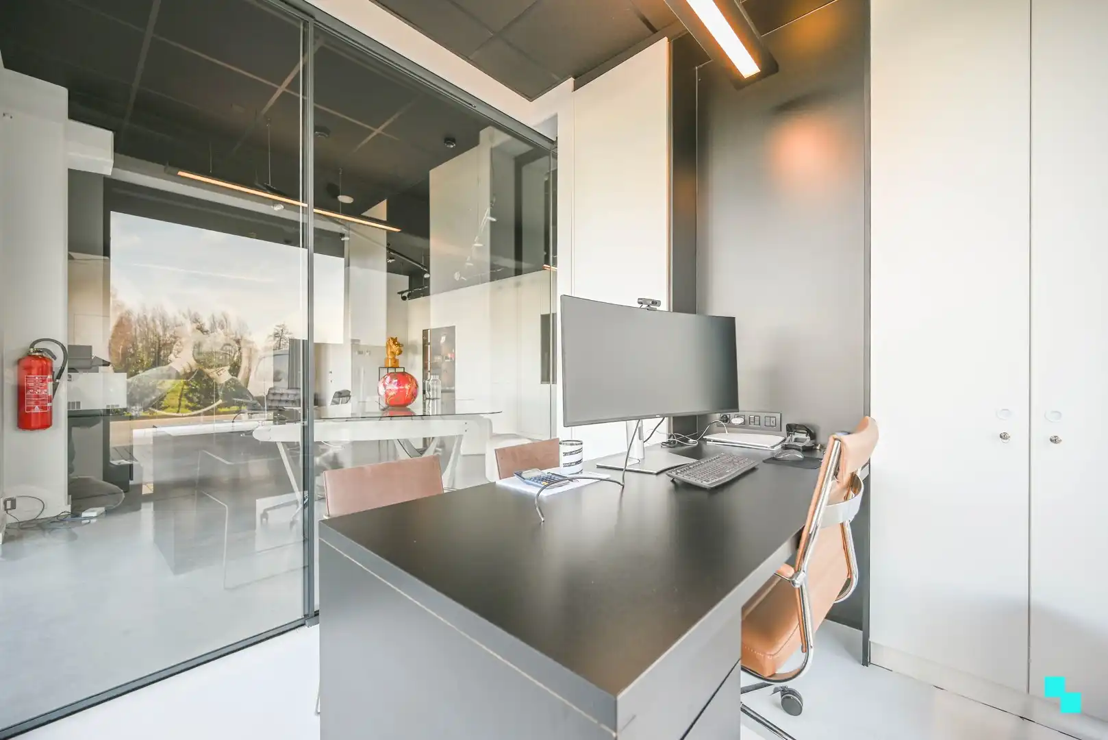 Terbeschikkingstelling van kantoorruimte in Waregem foto 14