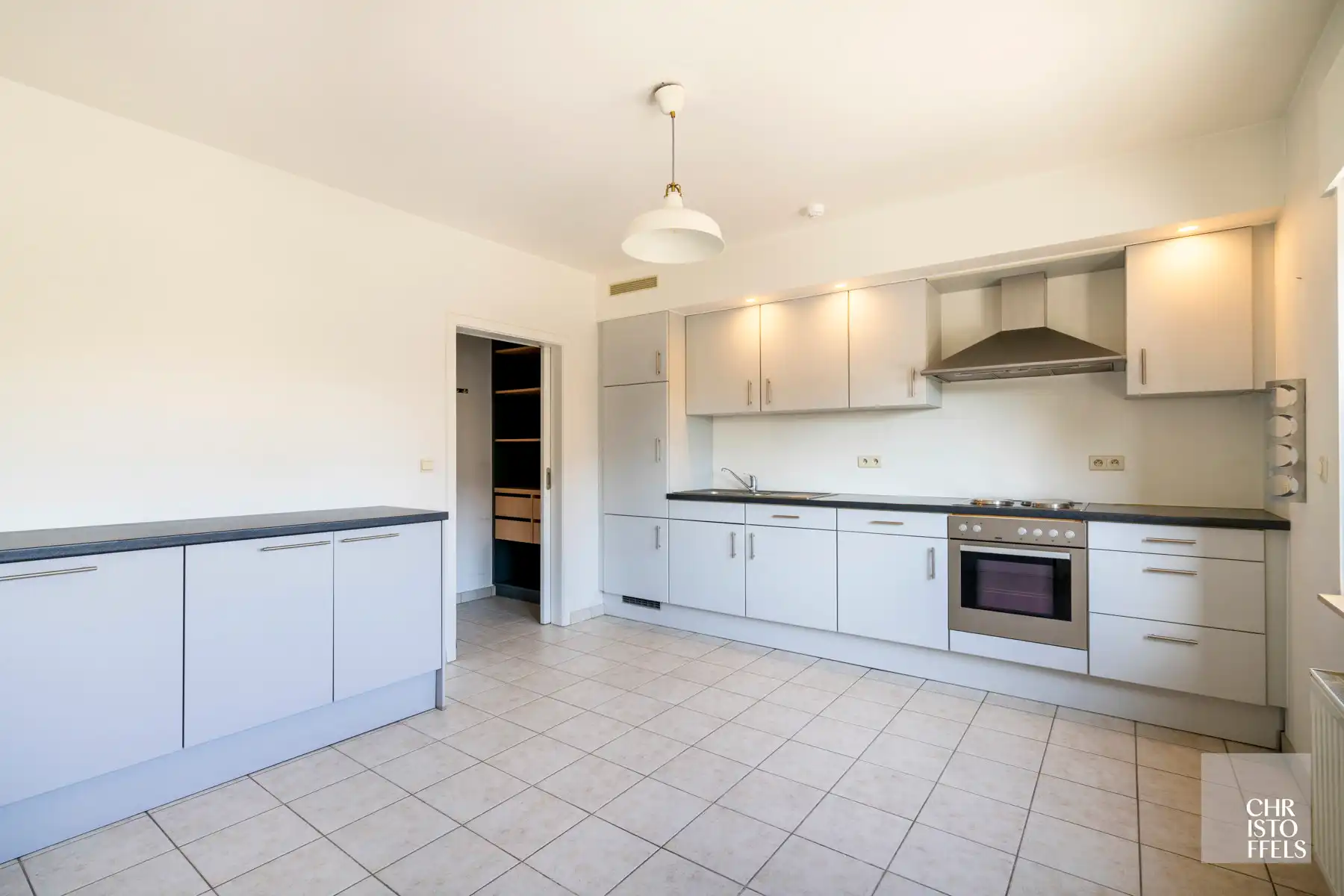 Vergunde tweewoonst met paardenaccommodatie op 3.721 m²  foto 15