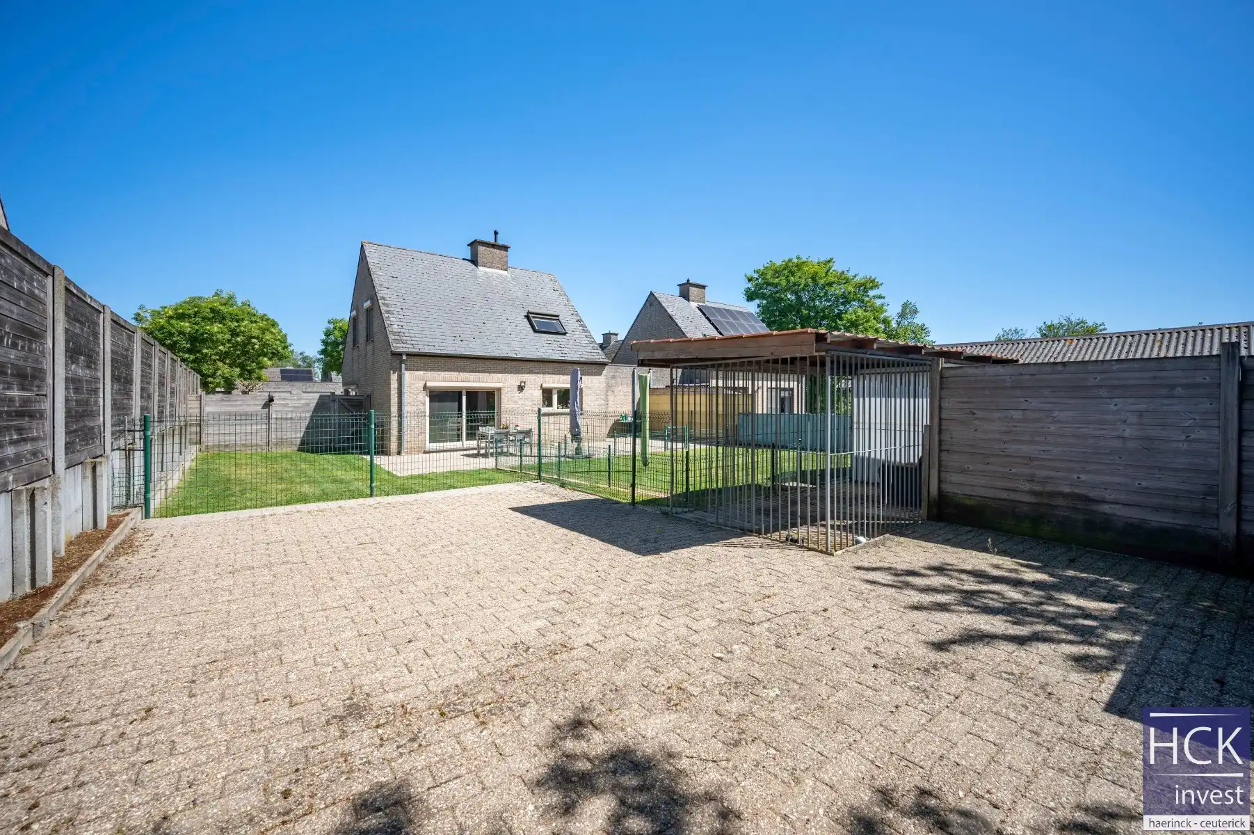 KRUISHOUTEM - Uitermate goed onderhouden woning met 3 SLPK. op toplocatie! foto 16