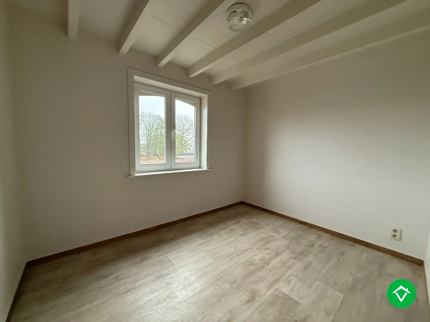 Rijwoning met 4 slaapkamers en terrastuin te Dadizele foto 10