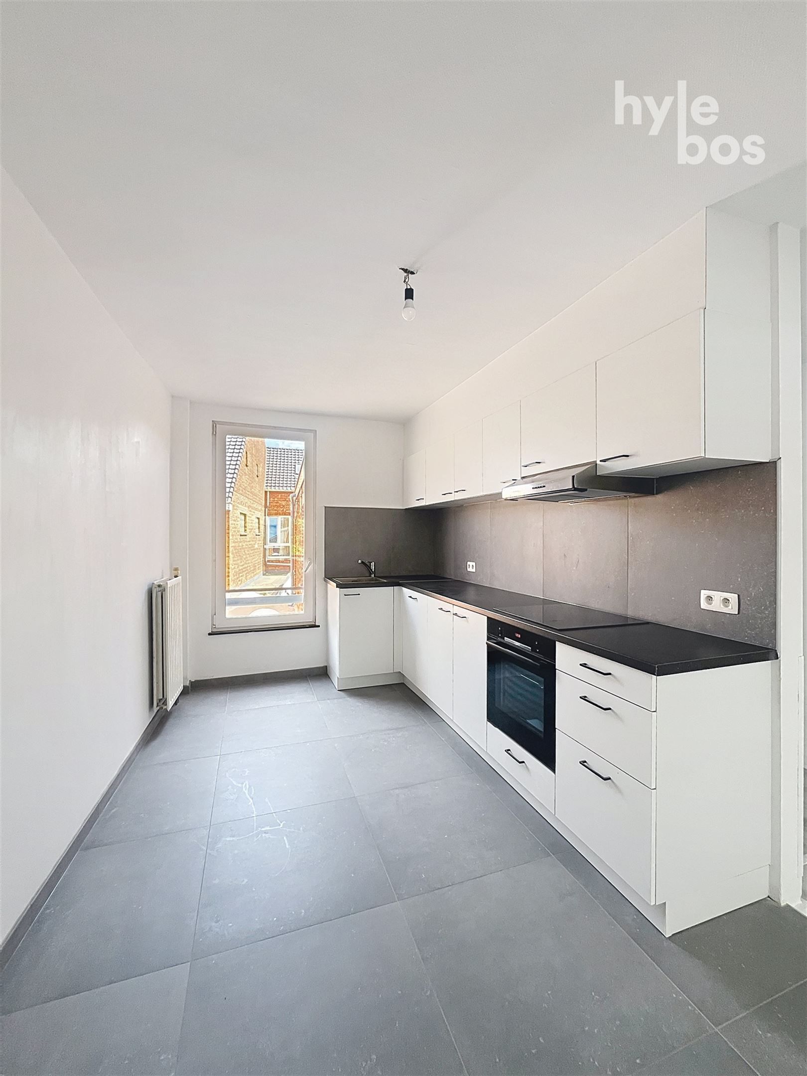 Centraal gelegen gerenoveerd duplex appartement foto 6