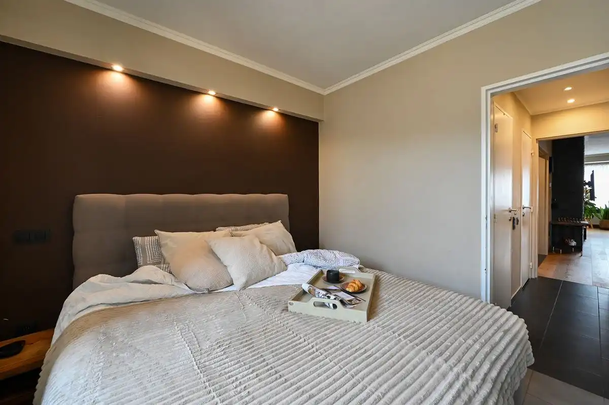 Gerenoveerd appartement op geliefde locatie foto 11