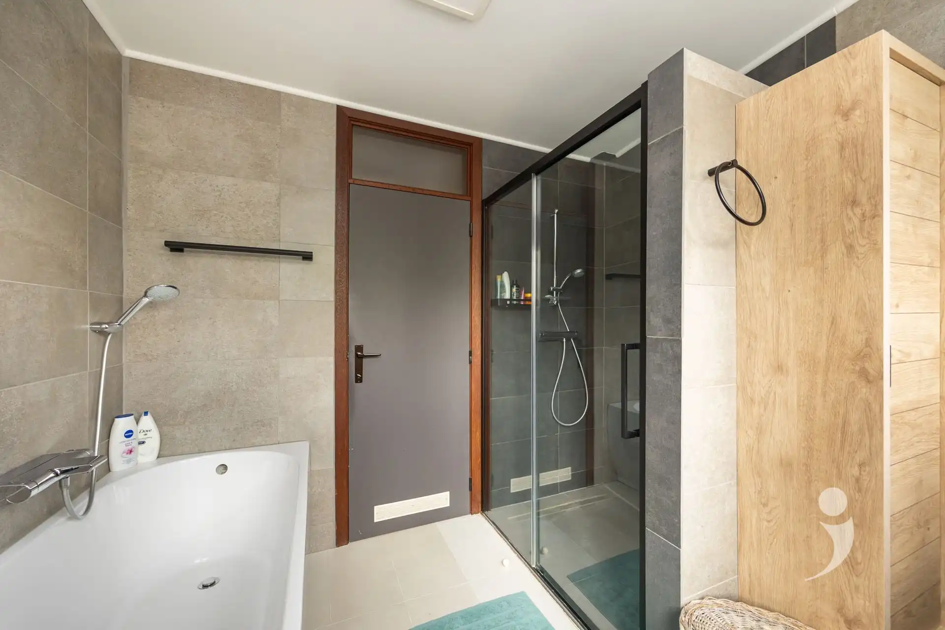 Charmante gezinswoning met uitzonderlijke tuin en weids uitzicht  foto 19