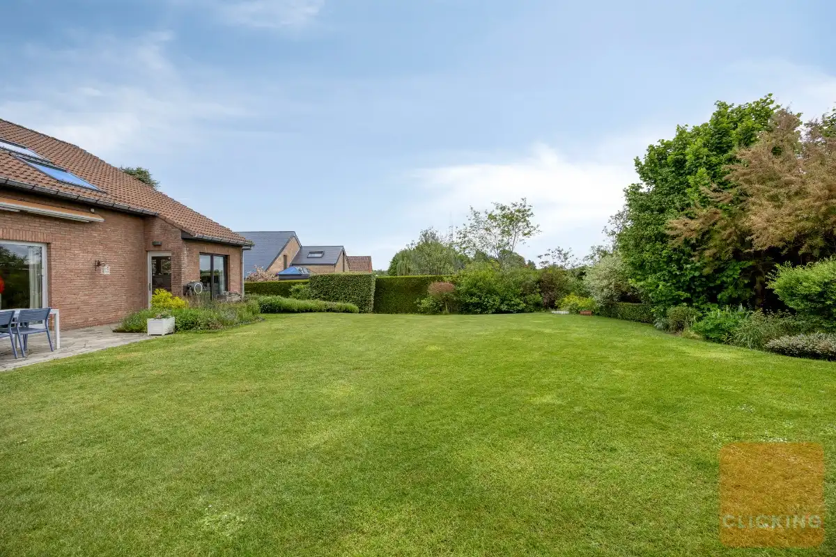 CHARMANTE VILLA MET ICONISCHE SEVENTIES–EIGHTIES SOUL foto 25