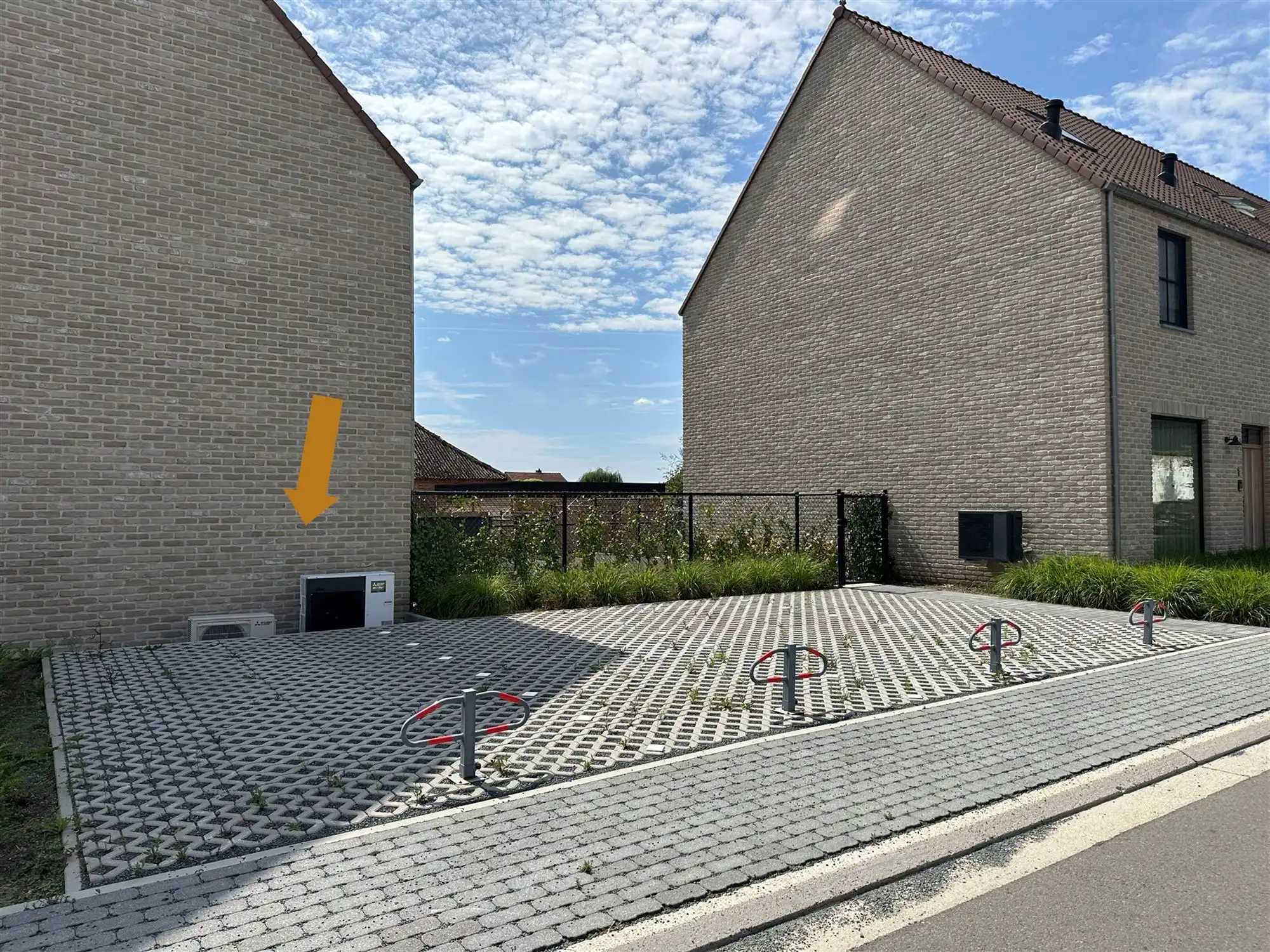 Autotaanplaats in Kinrooi (Kessenich) foto {{pictureIndex}}