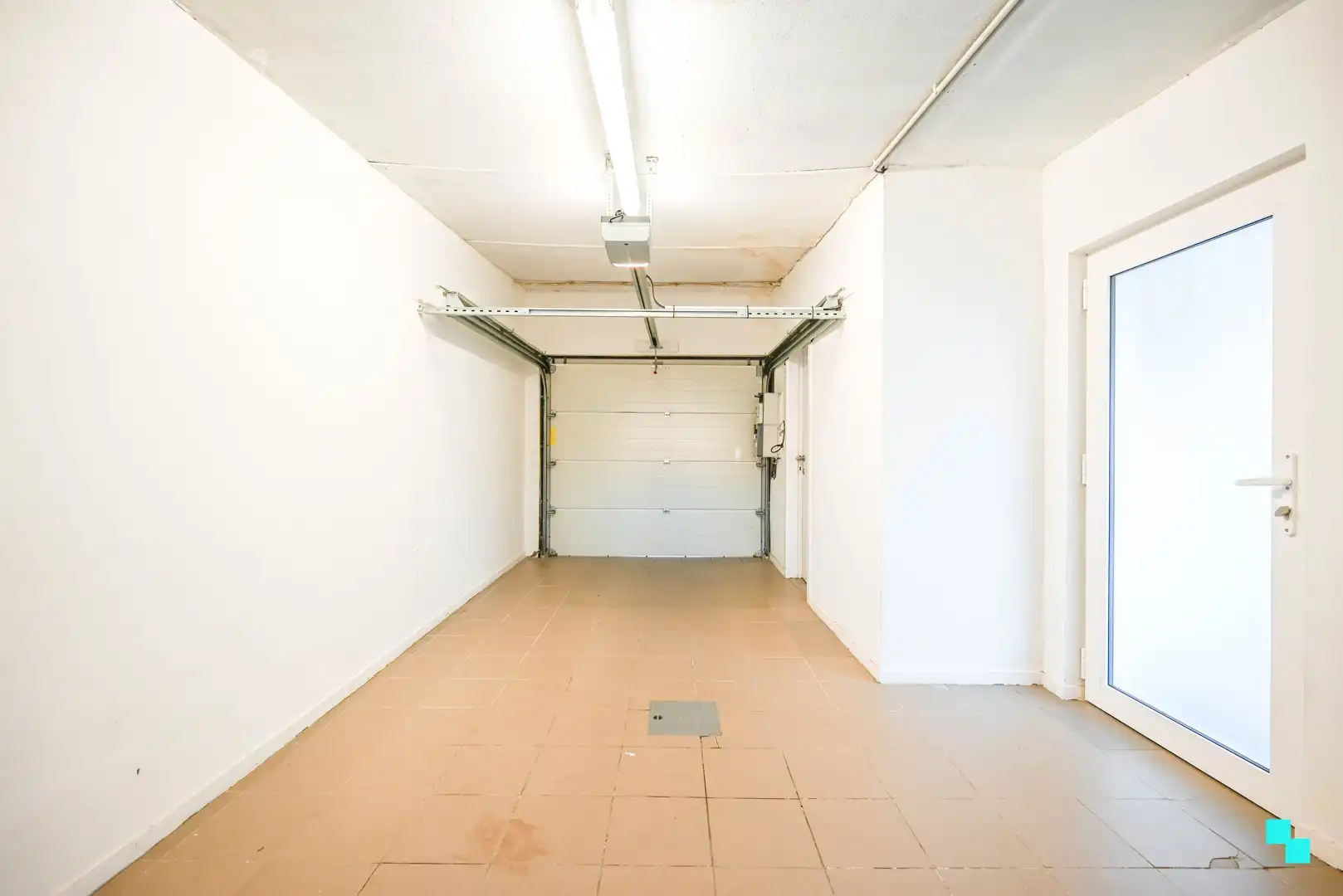 Ééngezinswoning in het hartje van Oostrozebeke foto 11