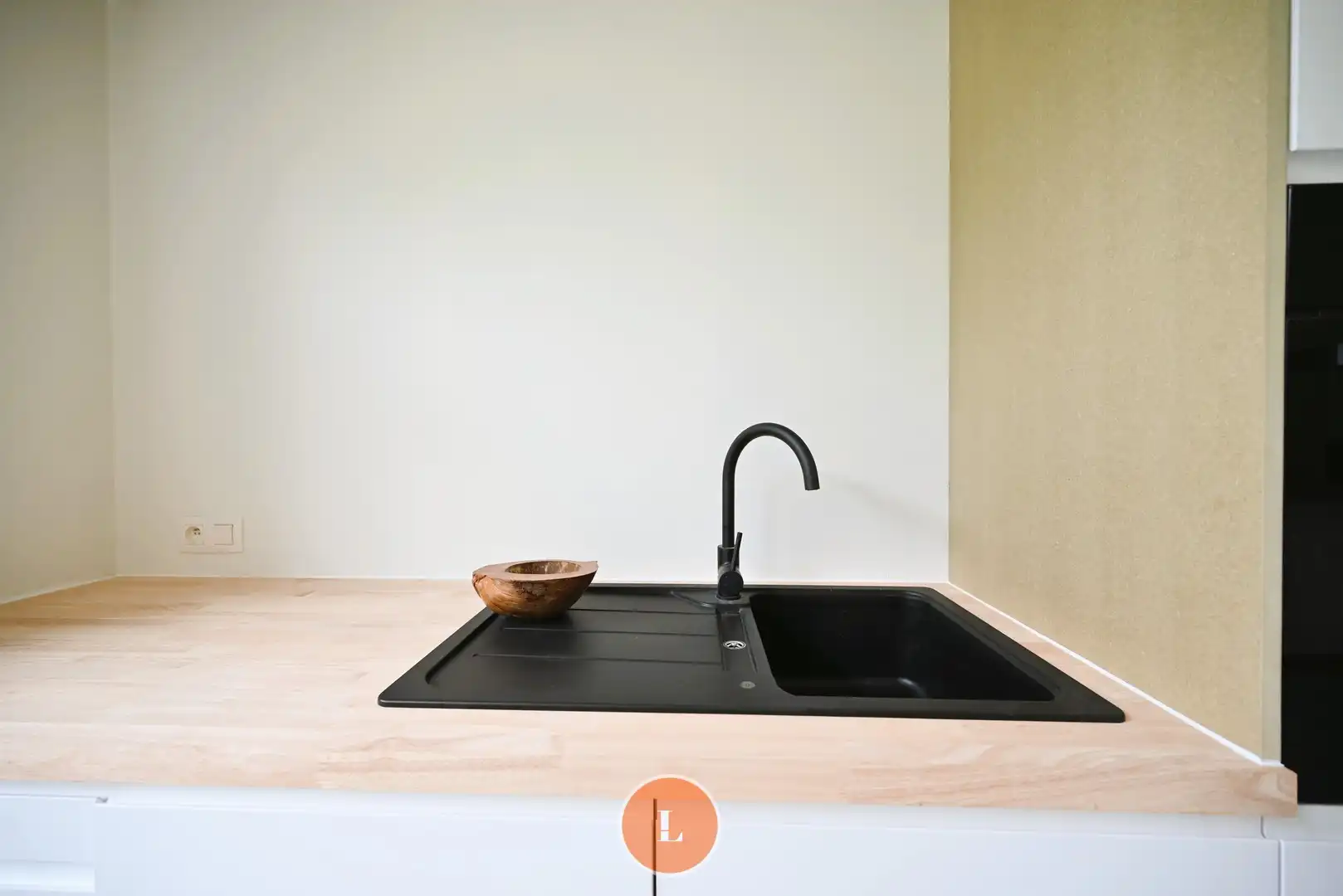 Uniek gelegen gerenoveerde woning te koop in het centrum van Menen.&nbsp; foto 8