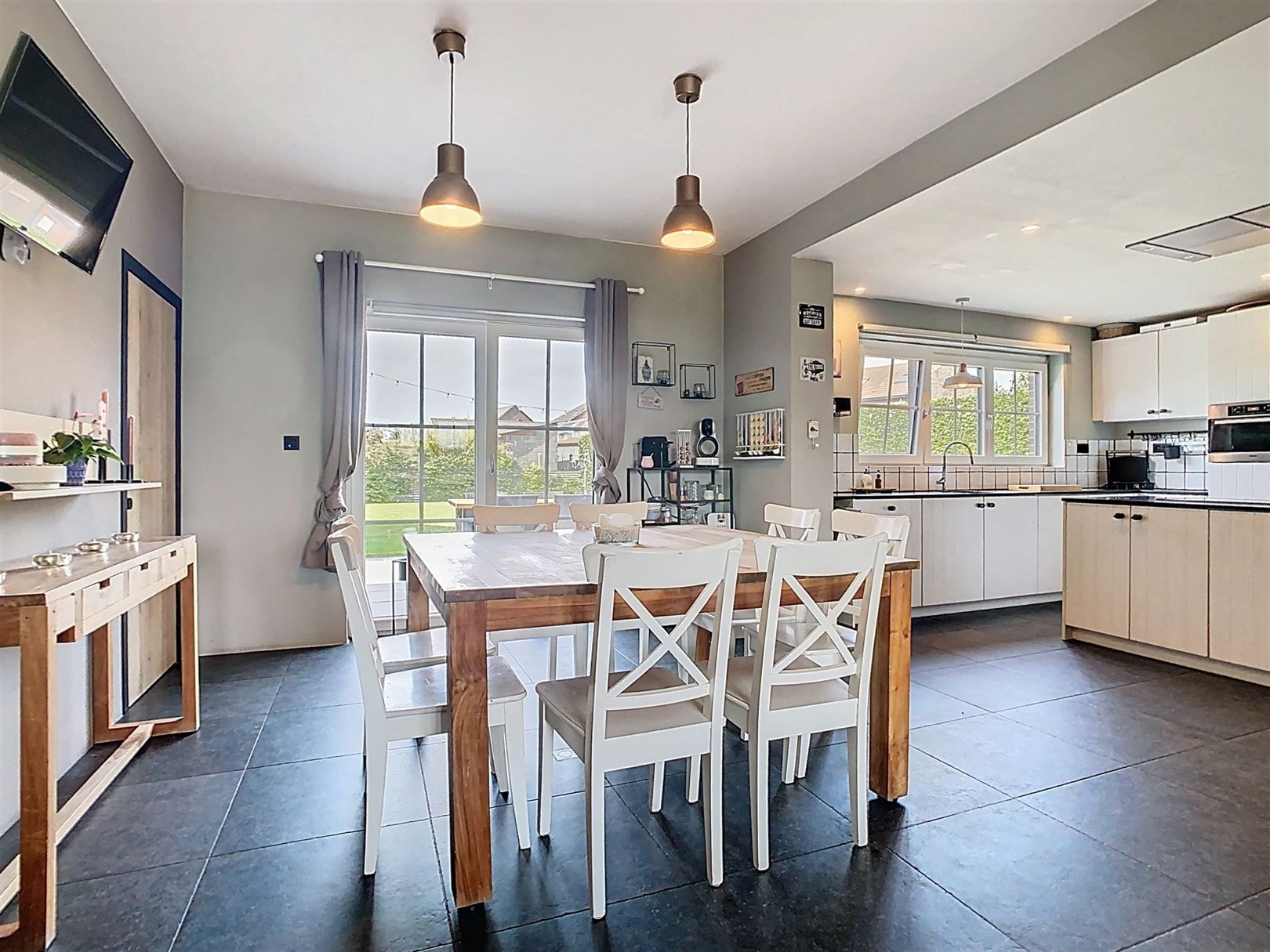 Instapklare en ruime woning, 4 slpks, terras, tuin, 3a 91ca foto 9