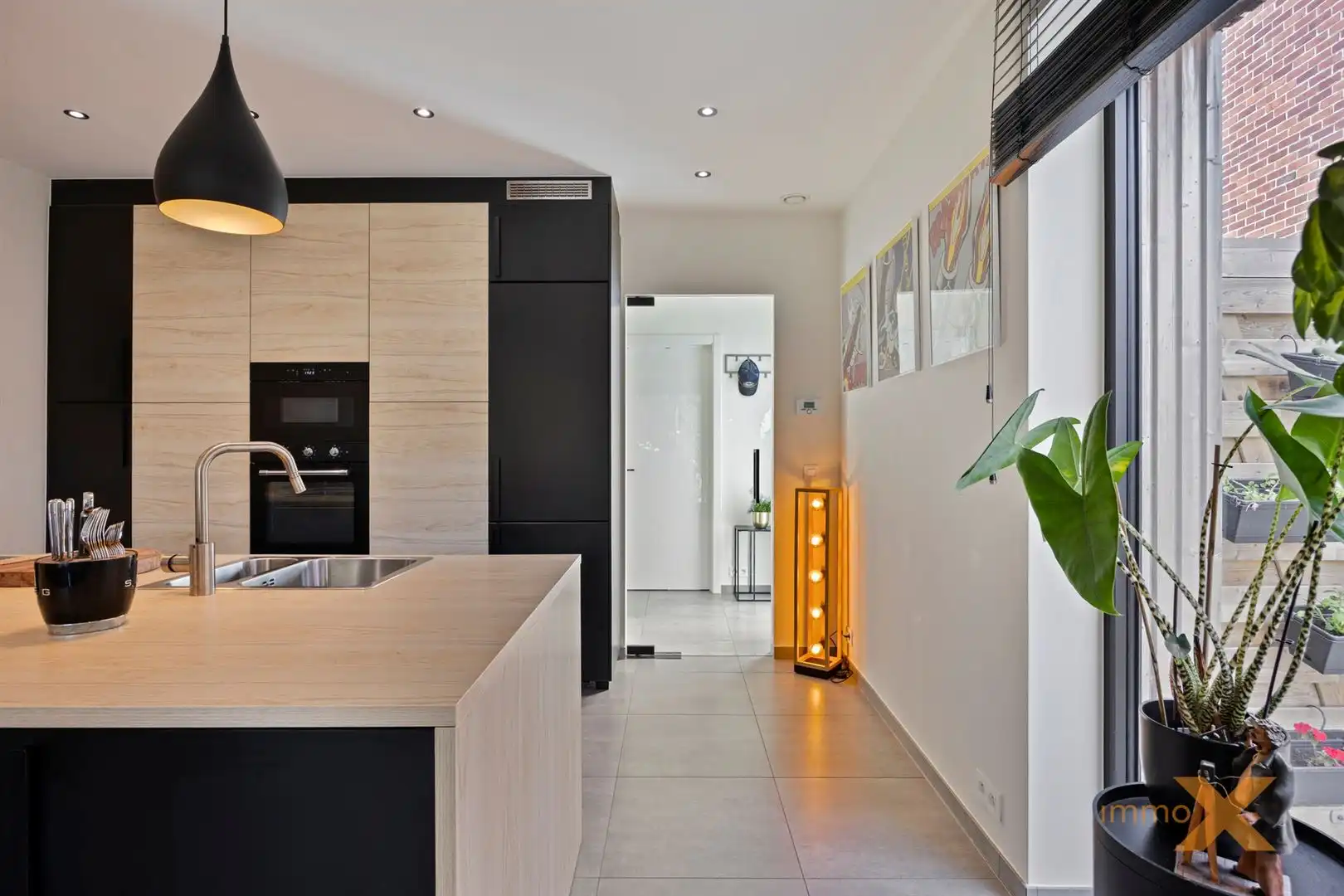 Charmante lichtrijke totaal gerenoveerde woning!! foto 6