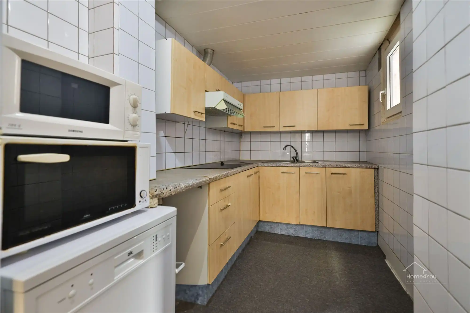 Ruime woning met meerdere slaapkamers en overdekt terras  foto 6