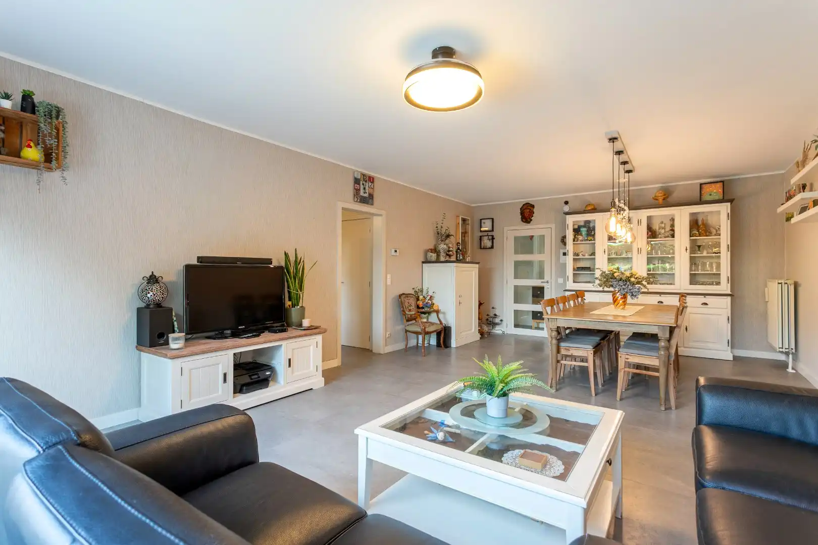 Instapklaar 2 slpk appartement met garage te Halle foto 4