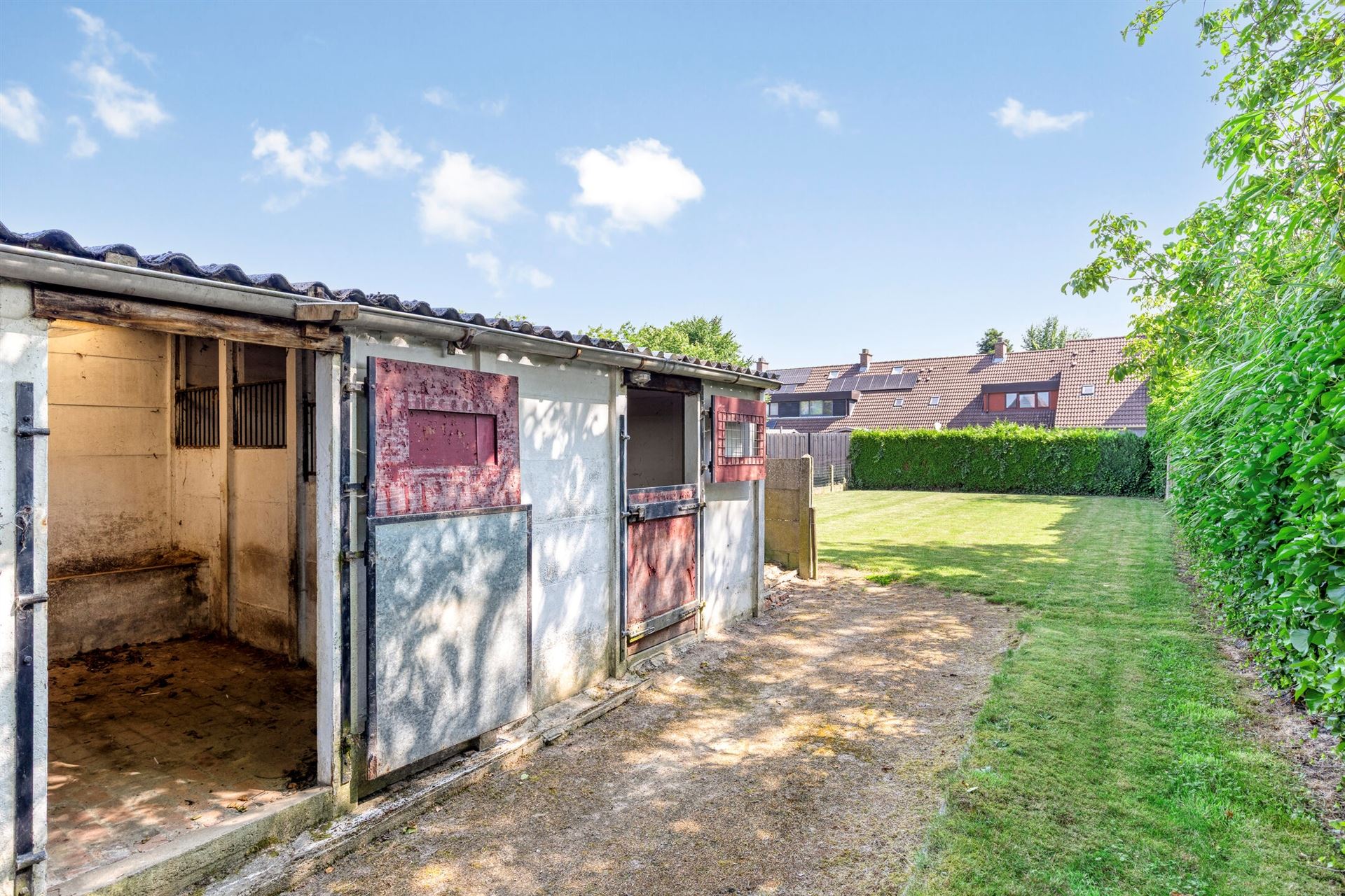 Op te knappen HOB in rustige omgeving foto 22