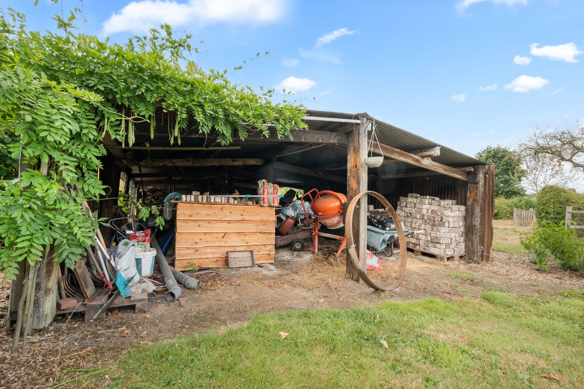 Charmante hoeve met paardenstallingen en schuur op 11.908 m² vlakbij het Drongengoed foto 35