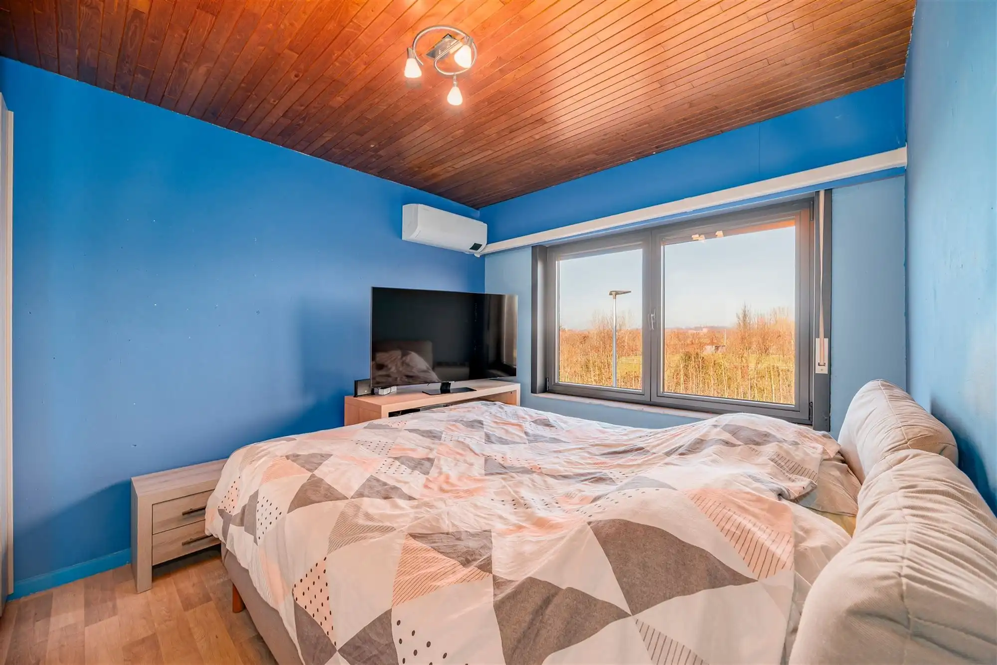 Ruime HOB met 3 slaapkamers, garage en Z-tuin. foto 12