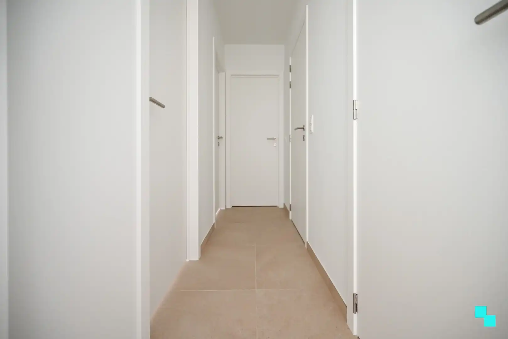 Energiezuinig tweeslaapkamer appartement met tuin te Izegem foto 13