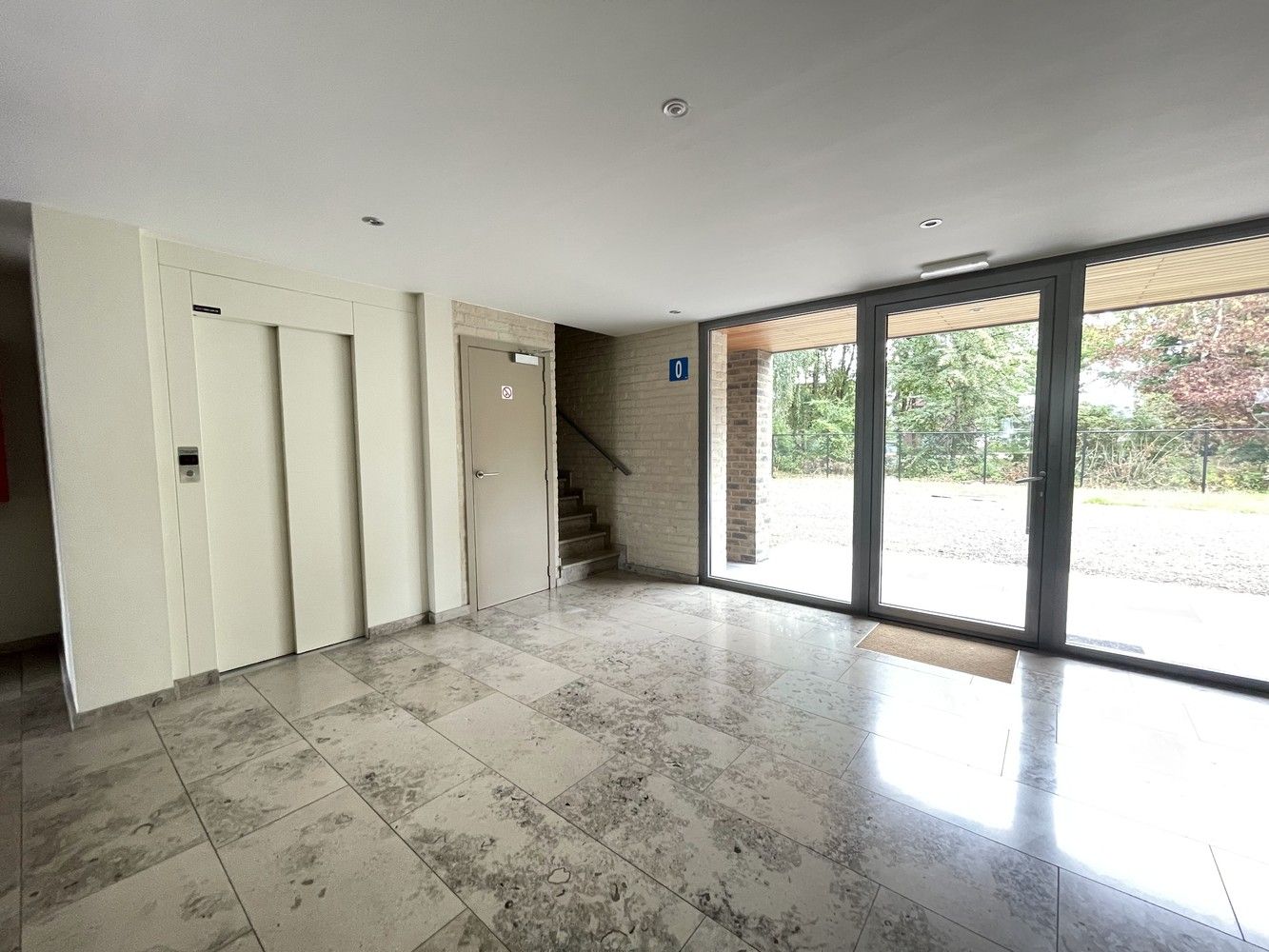 Luxueus appartement met 2 terrassen foto 28