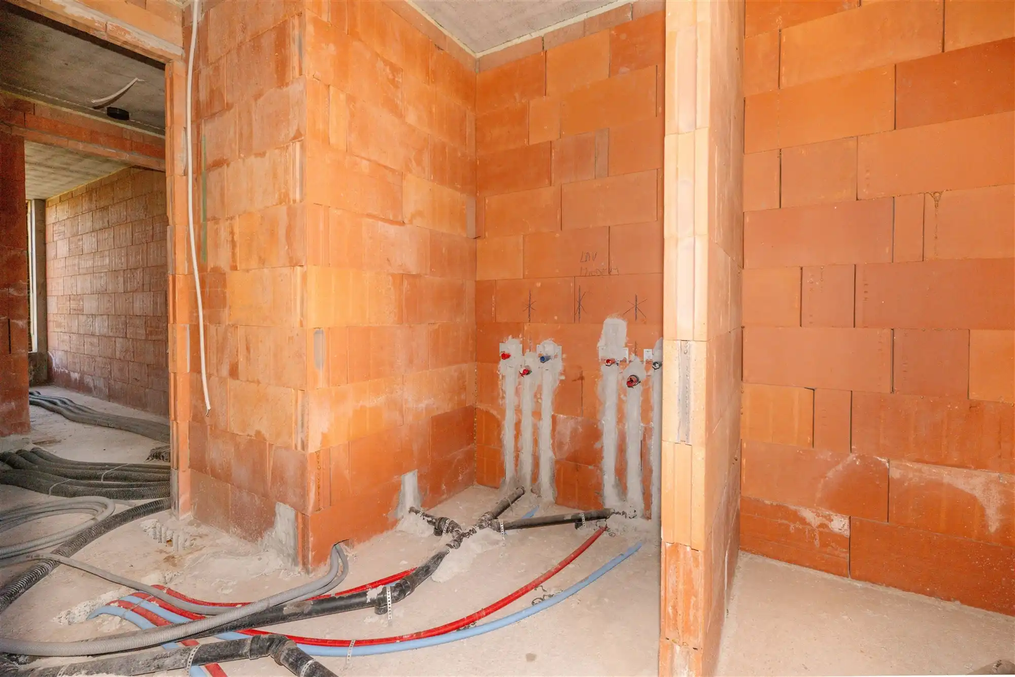 Nieuwbouwwoning foto 15