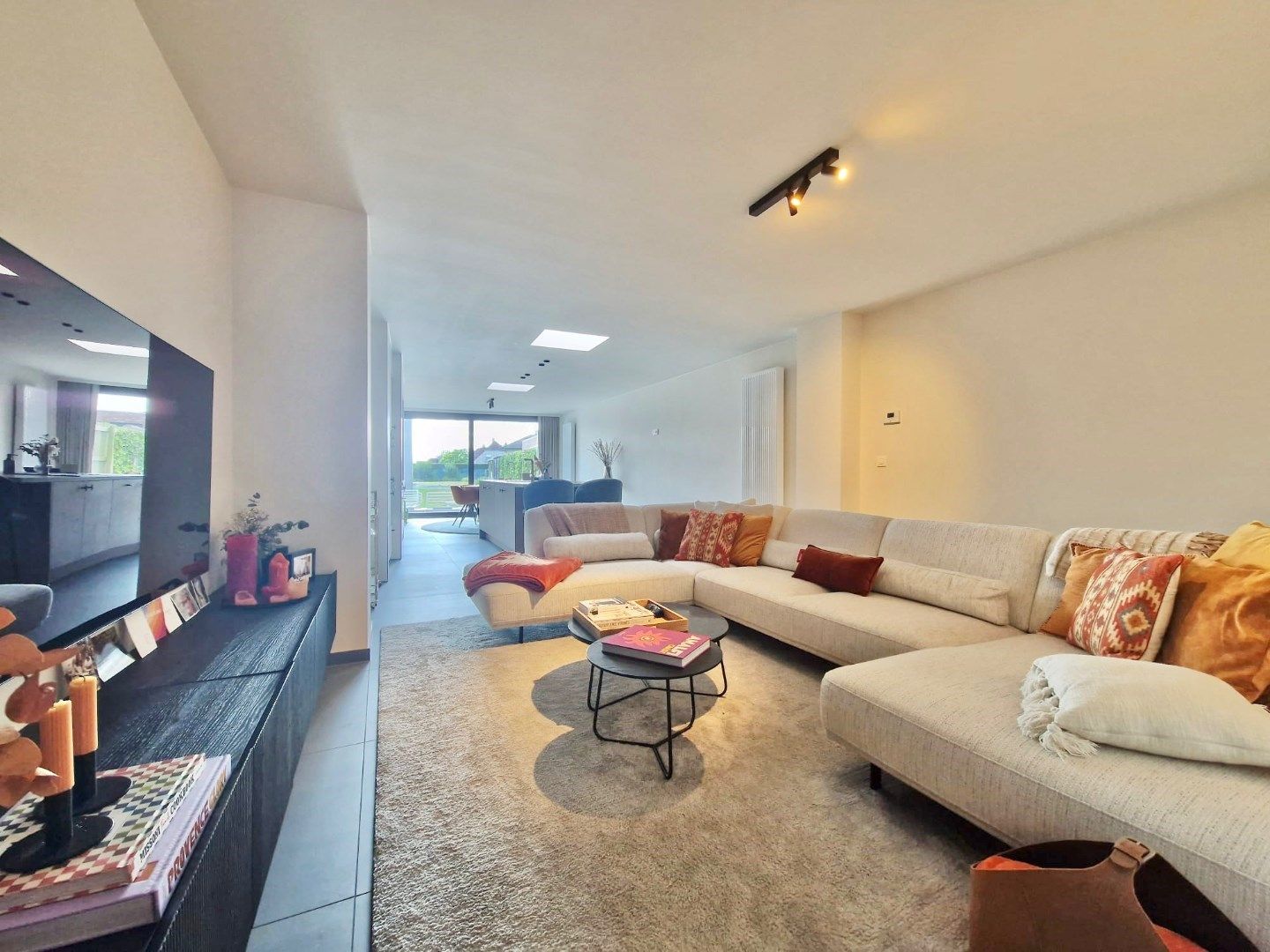 Prachtig afgewerkte woning met 3 slaapkamers in Oekene foto 2