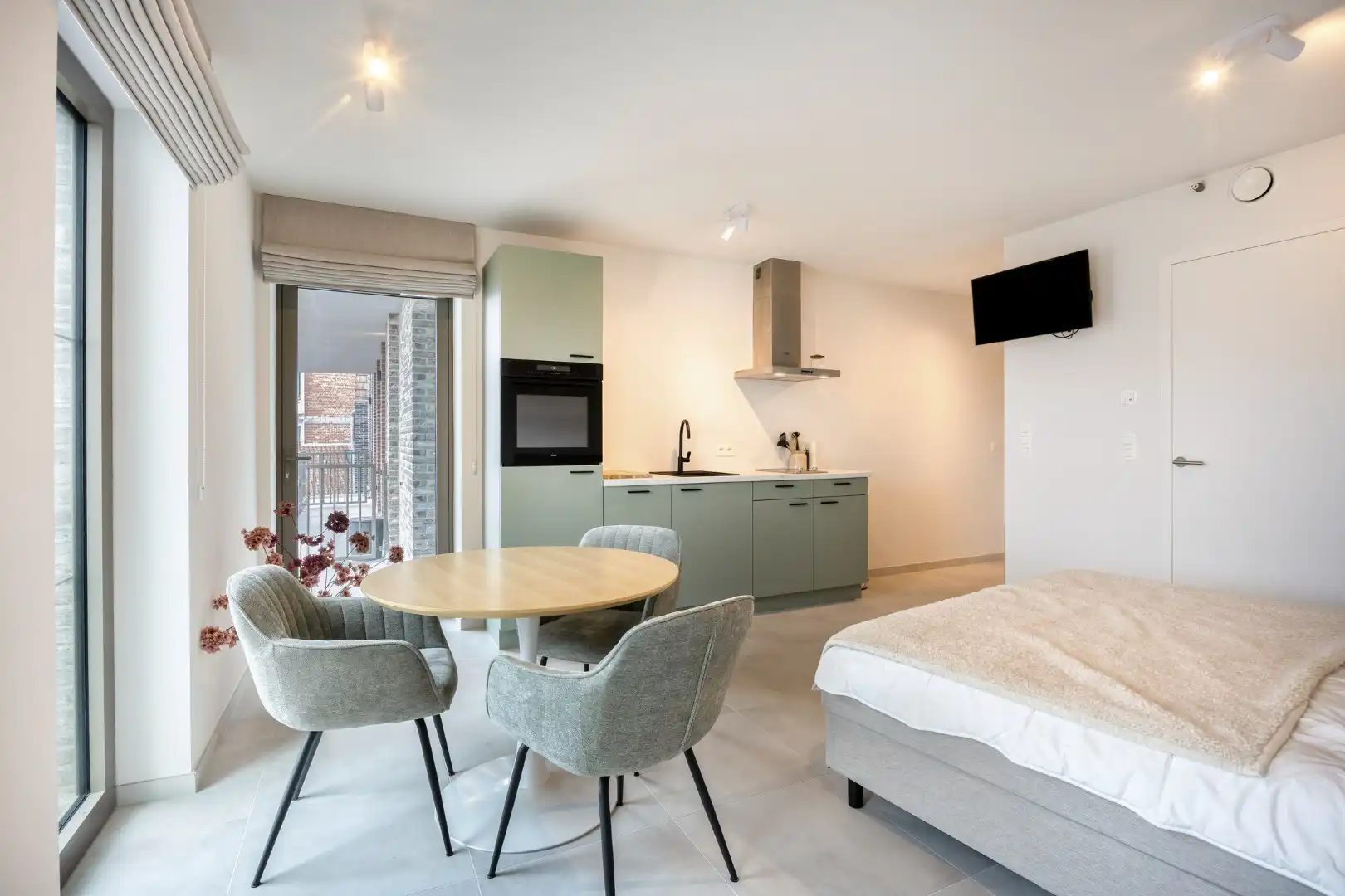 Bemeubelde studio met terras en kelderberging in het centrum van Leuven! - EPC 50 kWh/m² - bewoonbare opp. 37,5 m² foto 12