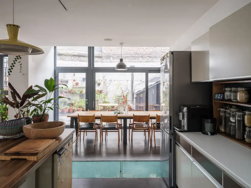 Bijzonder ruime duplex loft (263 m2&nbsp;bvo) met buitenruimte, 3 slaapkamers, 2 badkamers en inpandige garage nabij de Vrijdagsmarkt. foto 8